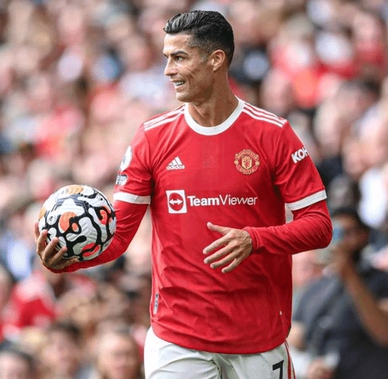 游泳数据统计分析 成绩变化趋势明显