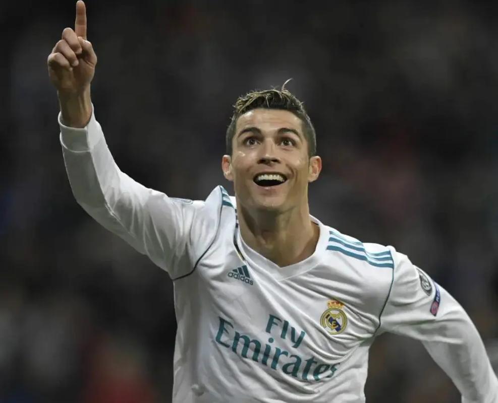 CBA浙江男篮险胜青岛