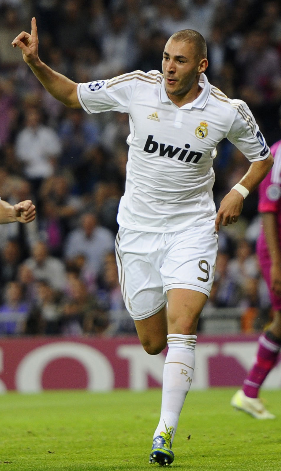 字母哥31+8+11雄鹿爆冷惜败残阵掘金 戈登23+6小哈达威25分