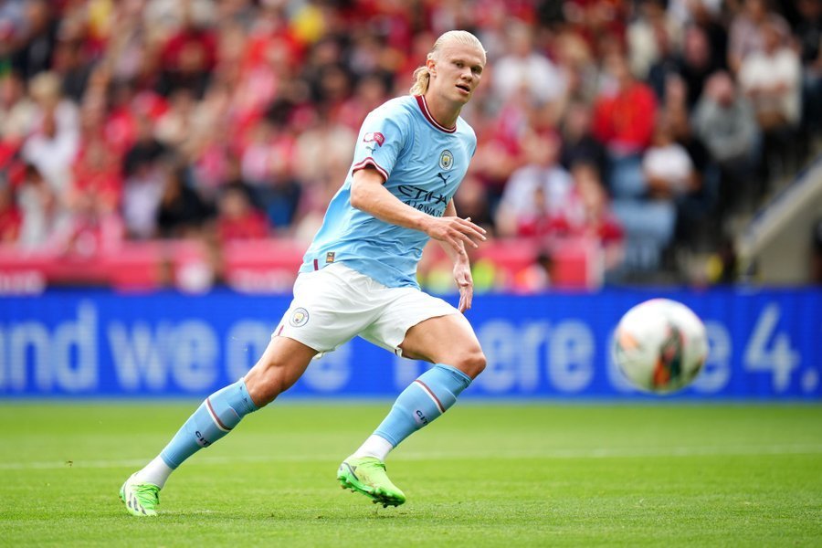 皇马新主教练出席首次新闻发布会